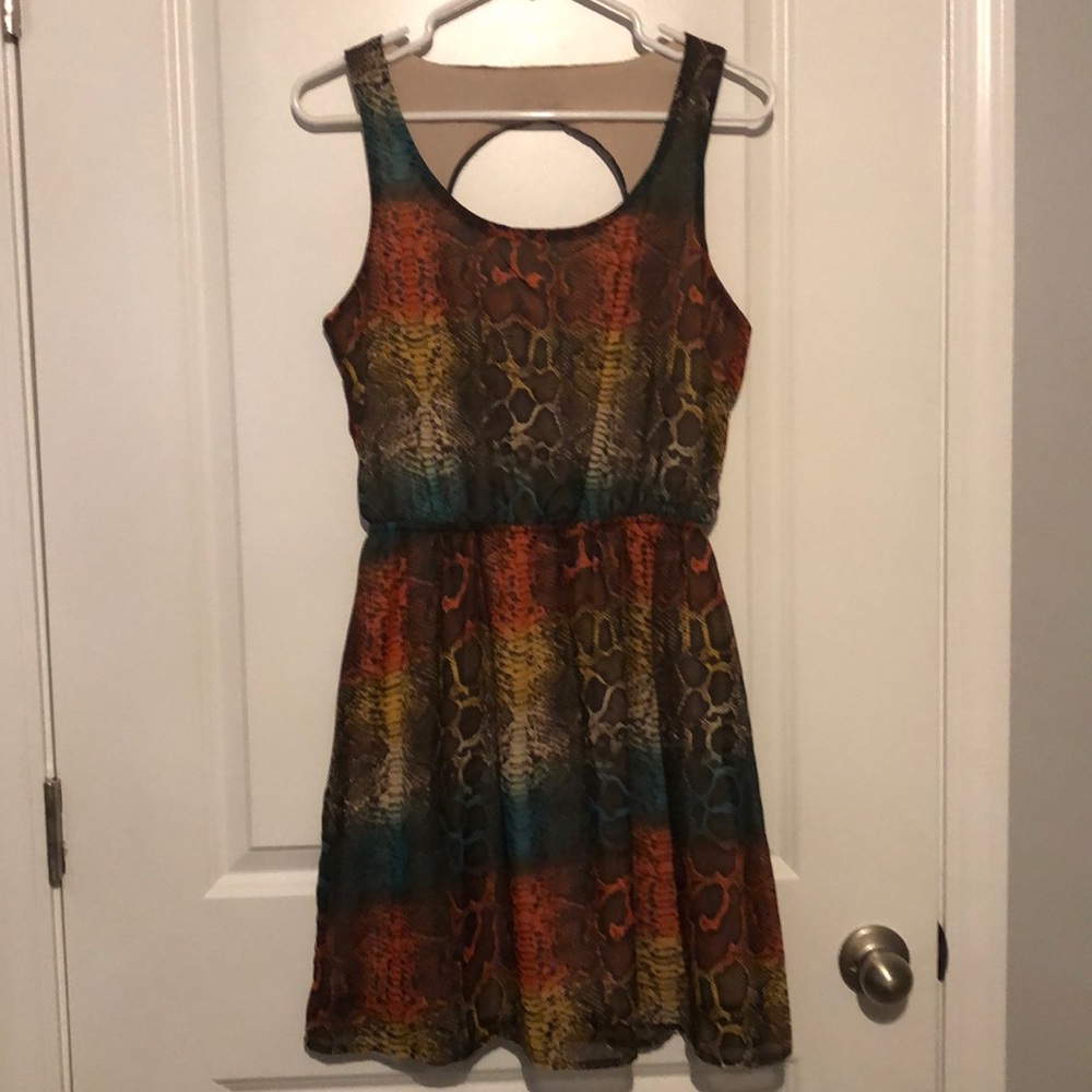 Paperdoll Dress - Picture 3 of 4